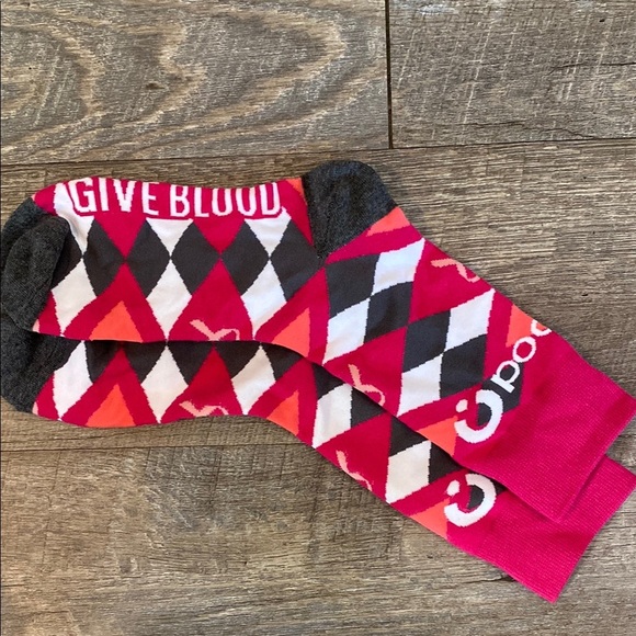 Fight Cancer Argyle Socks - Pink and Black - Picture 3 of 3